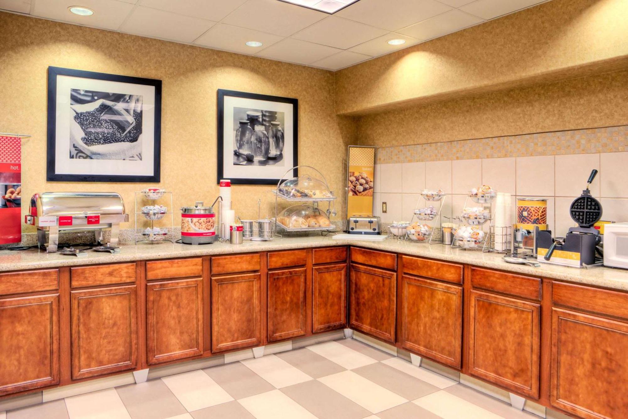 Hampton Inn & Suites Palmdale Eksteriør billede
